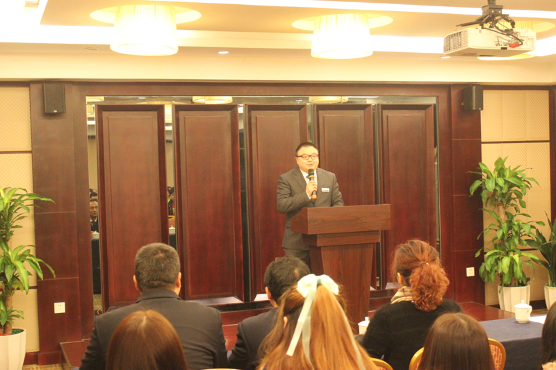  衝刺2014——新思路裝飾召開11月工作總結大會